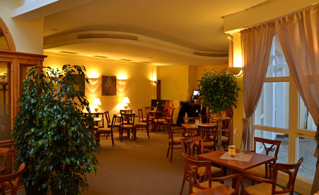 Hotel Havel Рихнов над Кнежноу Екстериор снимка